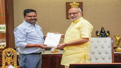 Baraik becomes third MP to resign from Trinamool & RS TMC crisis deepens as third MP resigns from Rajya Sabha & party