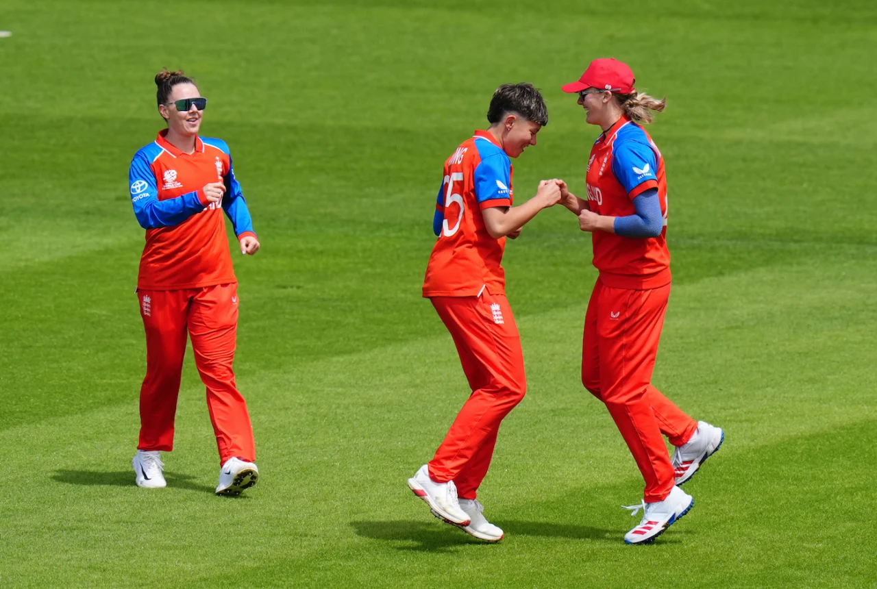 England Beat Ireland by 4 Wickets to Stay Unbeaten in Women's T20 World Cup 2026