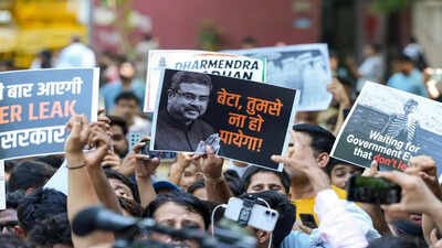 'Dharmendra Pradhan istifa do': Cockroach Janta Party protests at Jantar Mantar over NEET, CBSE irregularities