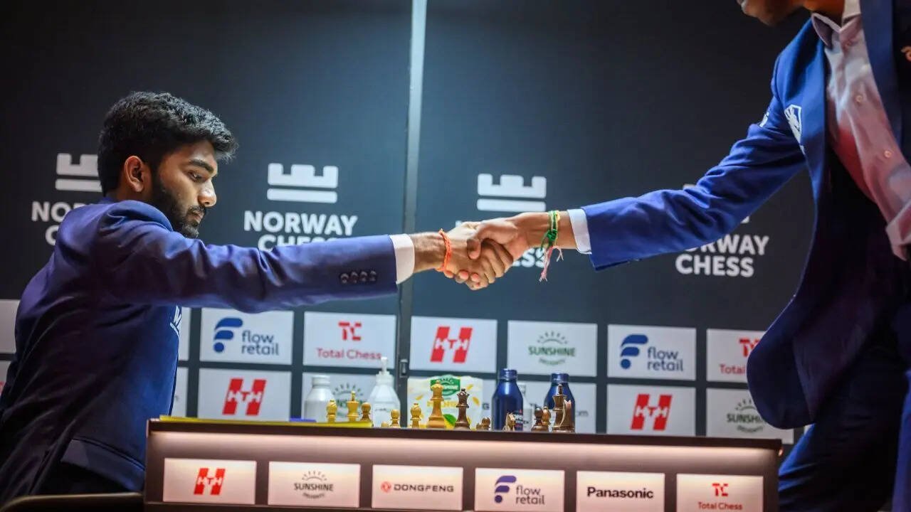 D Gukesh resigns against R Praggnanandhaa