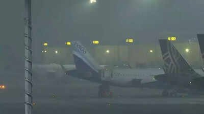 Delhi weather disrupts air traffic: 13 flights go around, 11 diverted to other airports
