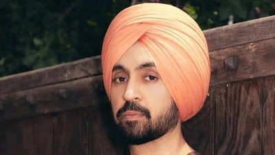 Diljit Dosanjh shows deep respect by touching Naseeruddin Shah’s feet in BTS video from on ‘Main Vaapas Aaunga’ set - Watch Diljit Dosanjh shows deep respect by touching Naseeruddin Shah’s feet in BTS video from on ‘Main Vaapas Aaunga’ set - Watch