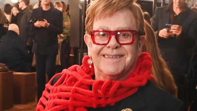 Song lyrics of the day by Elton John: ‘You know you can't hold me forever I didn't sign up with you'