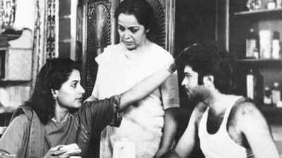 Rohini Hattangadi reveals the heartwarming thing Smita Patil told her during 'Gandhi' screen tests; 'Smita Patil ka dil kaafi saaf tha'