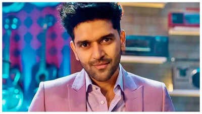 Firing outside Guru Randhawa’s gym in Delhi: Police says two unindentified men shot fires at the glass of the gym. The investigation is under the way and no one has been reported as injured in the incident. Shooting outside Guru Randhawa’s gym in Delhi: Police says ‘two unknown bike-born persons’ fired few shots