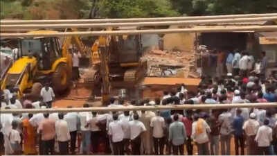Several feared trapped after house roof collapses in Telangana; rescue operations on