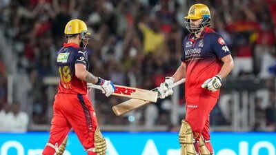 RCB star fined for thowing ice bag towards umpire during IPL final; handed one-match ban