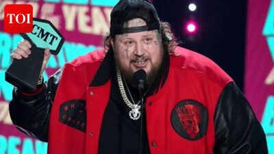 Jelly Roll says 300lbs weight loss made him a whole different human: 'I'm a better father. I'm more present with my children'