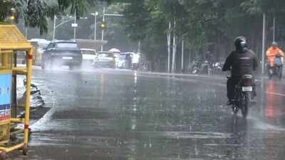 Mumbai, Thane on alert as heavy rain triggers landslide at Malshej Ghat (Picture credits: ANI) Watch: Heavy rain batters Mumbai, Thane; Malshej Ghat hit by landslide, waterlogging disrupts traffic