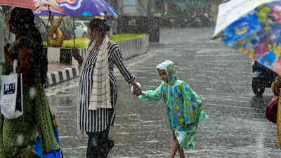 Will Mumbai schools and colleges remain closed tomorrow amid IMD orange alert? Will Mumbai schools and colleges remain closed tomorrow amid IMD orange alert?