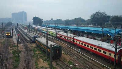 New Delhi Railway Station (Image Credit: Canva) If walls could talk: “Established in 1926, the New Delhi railway station has a Guinness book record and untold stories”