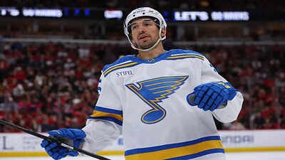 Jordan Kyrou #25 of the St. Louis Blues looks on after scoring during the second period against the Chicago Blackhawks on April 11, 2026 at the Untied Center in Chicago, Illinois. (Photo by Melissa Tamez/Icon Sportswire via Getty Images) Jordan Kyrou and New York Islanders trade rumors gain momentum ahead of NHL offseason moves