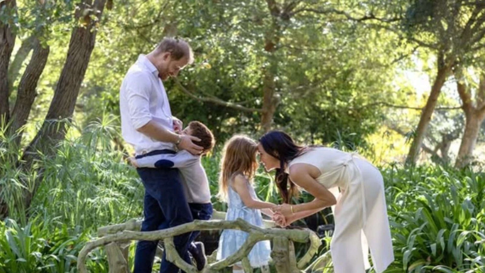 Prince Harry and Meghan Markle with Archie and Lilibet ahead of landmark UK visit<br>