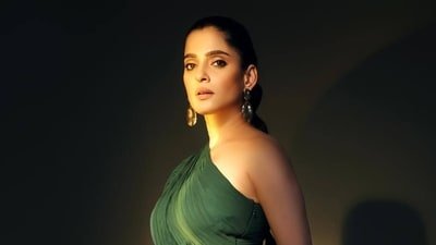 Priya Bapat reveals co-star kept kissing her during shoot; husband Umesh Kamat stepped in. (Instagram)