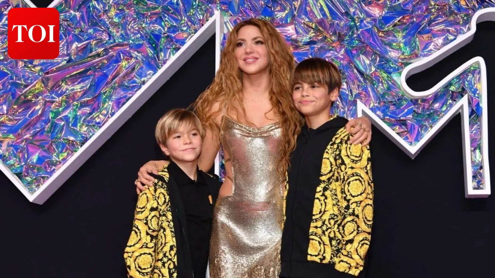 Shakira and her sons Milan and Sasha<br>