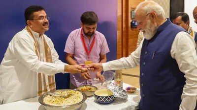 . Jhalmuri becomes a TMC (tangy, masaledar & crunchy) snack