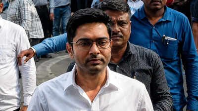 TMC's Abhishek Banerjee appears before ED in Bengal school jobs scam probe TMC MP Abhishek Banerjee appears before the ED in Kolkata for questioning in the school jobs scam