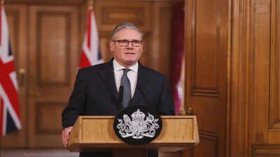 UK PM Keir Starmer UK follows in Australia’s footsteps, announces ban on social media for under-16s