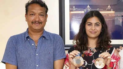 File Pic: Jaspal Rana and Manu Bhaker (PTI Photo) 'Discipline changed everything': Manu Bhaker's father recalls Jaspal Rana's biggest contribution