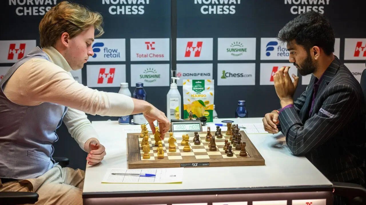Vincent Keymer vs Gukesh (Photo by Michal Walusza for Norway Chess)