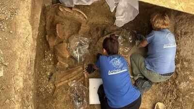 A 2,500-year-old warrior prince tomb found in Italy had a chariot, helmet and weapons still inside A 2,500-year-old warrior prince tomb found in Italy had a chariot, helmet and weapons still inside