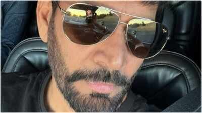 Singer Jasbir Jassi backed Diljit Dosanjh's 'Satluj' after its OTT removal, praising Honey Trehan and Diljit for courageously portraying human rights activist Jaswant Singh Khalra's story. He questioned why the film was banned, saying "sometimes people are afraid of the truth," and urged everyone to stand with Punjab, truth and humanity. 'It was a topic for the benefit and truth of Punjab': Singer Jasbir Jassi lauds 'true courage' of Diljit Dosanjh and Honey Trehan's 'Satluj' amid OTT removal