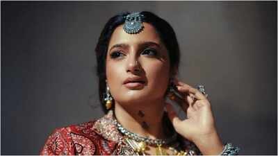 Madhubanti Bagchi says she avoided typecasting after 'Aaj Ki Raat's success, believing artistes must build their own identity. She feels Bollywood should rely on more singers, not just Arijit Singh. Her tracks "Jab Talak" and "Shararat" remain popular, and she shared insights on recording with composer Pritam. ‘Shararat’ singer Madhubanti Bagchi on Bollywood's habit of typecasting singers, ‘They put you in a box’
