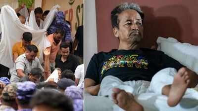 Eyewitnesses recall moments when Sonam Wangchuk was taken away from Jantar Mantar 'Happened so fast that ... ': Protestors recount how police took away Sonam Wangchuk in 5 minutes