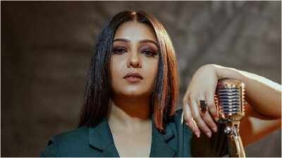 Singer Sunidhi Chauhan revealed on 'Shekhar Tonite' why she quit judging reality shows, saying, "Mujhe laga yeh meri jagah nahin hai," citing the blurred line between music production and reality TV. She also shared she's never faced negative behavior from audiences during live performances, only love and respect. Sunidhi Chauhan opens up on quitting reality shows: "Yeh meri jagah nahin hai"