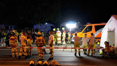 Berlin Bloodbath: Man Tied To ‘Islamist Circles’ Plough Into Pride Parade; 1 Dead, 16 Injured Berlin Bloodbath: Man Tied To ‘Islamist Circles’ Plough Into Pride Parade; 1 Dead, 16 Injured