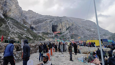 Amarnath Yatra (File photo) 12k pilgrims visit Amarnath; 3rd batch of 4.8k leave for ice Shivling darshan