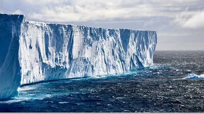 Nanoplastics found in Antarctic soils for first time, suggesting long-range atmospheric transport Scientists find nanoplastics in Antarctic soil for the first time, including tyre-wear particles, raising concerns that tiny plastic pollution can travel through the atmosphere to Earth's most remote places