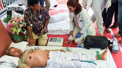 Wangchuk began his indefinate fast on June 28 'Could be alarming': Doctor flag new 'risks' as Sonam Wangchuk loses over 9kgs, fast enters Day 19
