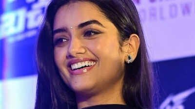 Bhagyashri Borse reveals mother blocked her for six months after acting decision; 'Lenin' actress' emotional confession goes viral