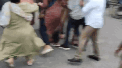 Watch: UP cop snatches Kangana Ranaut effigy, runs as Congress workers chase