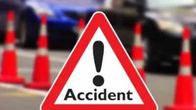 Representative image Jammu and Kashmir: 18 Amarnath yatris injured in Ramban multi-vehicle collision