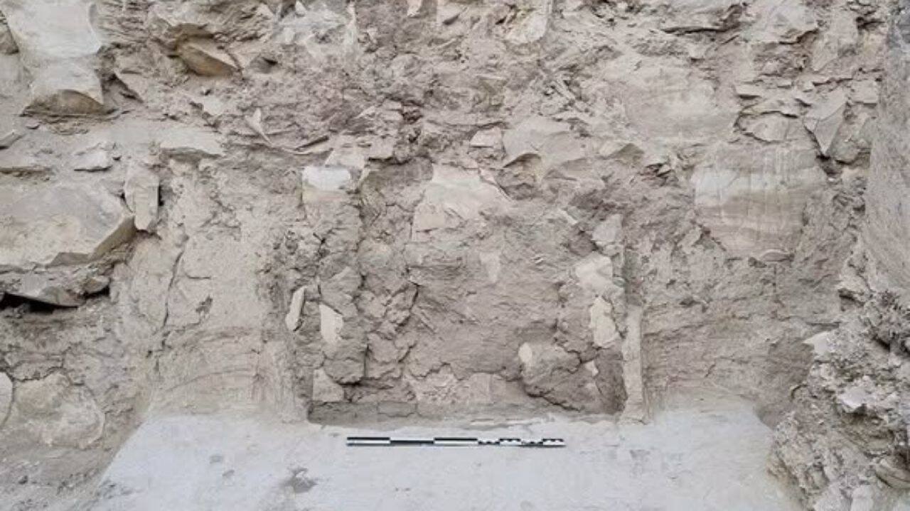 3000-year-old tomb
