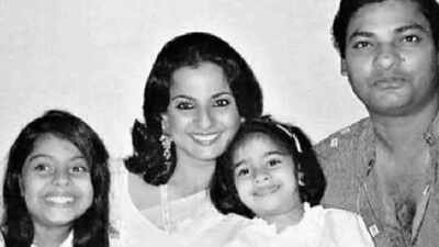 'I'm so very loved': Kajol marks National Parents' Day with emotional note, shares rare photos of parents and in-laws 'I'm so very loved': Kajol marks National Parents' Day with emotional note, shares rare photos of parents and in-laws