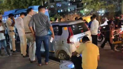 40-year-old cab driver was discovered stabbed inside his vehicle in Krishna Nagar. Delhi shocker: Cab driver found stabbed to death inside car; cops suspect passengers