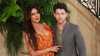 Priyanka Chopra says Nick Jonas gives him Bollywood gossips.