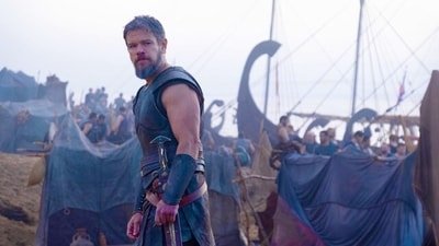 Matt Damon in front of Glad av Gillberga on the sets of The Odyssey.