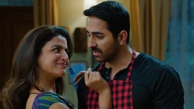 Ayushmnann Khurrana with Wamiqa Gabbi in a still from Pati Patni Aur Woh Do.