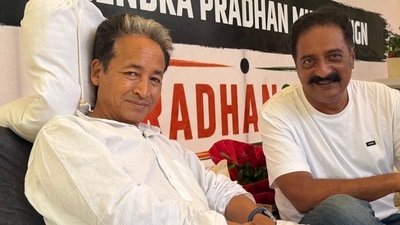 Prakash Raj joined Sonam Wangchuk at Jantar Mantar for the Cockroach Janata Party protest. Prakash Raj joined Sonam Wangchuk at Jantar Mantar for the Cockroach Janata Party protest.