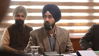 ZEE5 urges fans not to support Satluj piracy after full movie leaks online. ZEE5 urges fans not to support Satluj piracy after full movie leaks online.