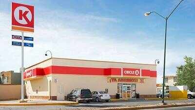 A customer left behind extra lottery tickets at an Arizona Circle K, and one later won $12.8 million; now the clerk who tried to claim it says he did nothing wrong A customer left behind extra lottery tickets at an Arizona Circle K, and one later won $12.8 million; now the clerk who tried to claim it says he did nothing wrong