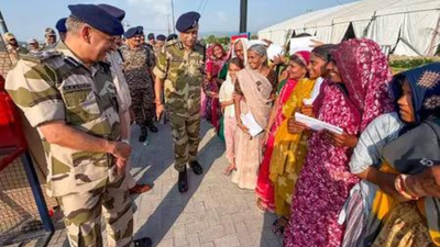 Amarnath yatra resumes via Batal after rain-forced halt