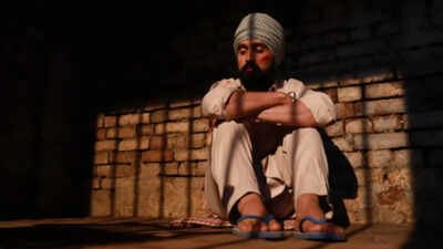 Amid Diljit Dosanjh's 'Satluj' row, national award-winning filmmaker Gurvinder Singh says Honey Trehan's film was targeted for its explicit storytelling
