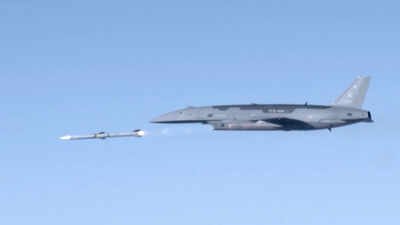 Anduril's unmanned aircraft YFQ-44A fires an AIM-120 AMRAAM missile. (Image credit : USAF) Unmanned wingmen: Drones fire air-to-air missiles, rewriting air combat rules