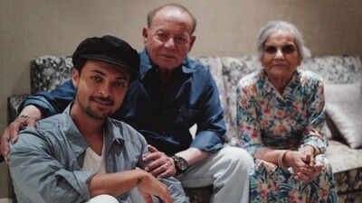 Ayush Sharma with Salim Khan and Sushila Charak 'Don't have the COURAGE': Aayush Sharma reveals why he still can't call father-in-law Salim Khan as 'Dad' but ONLY with THIS name