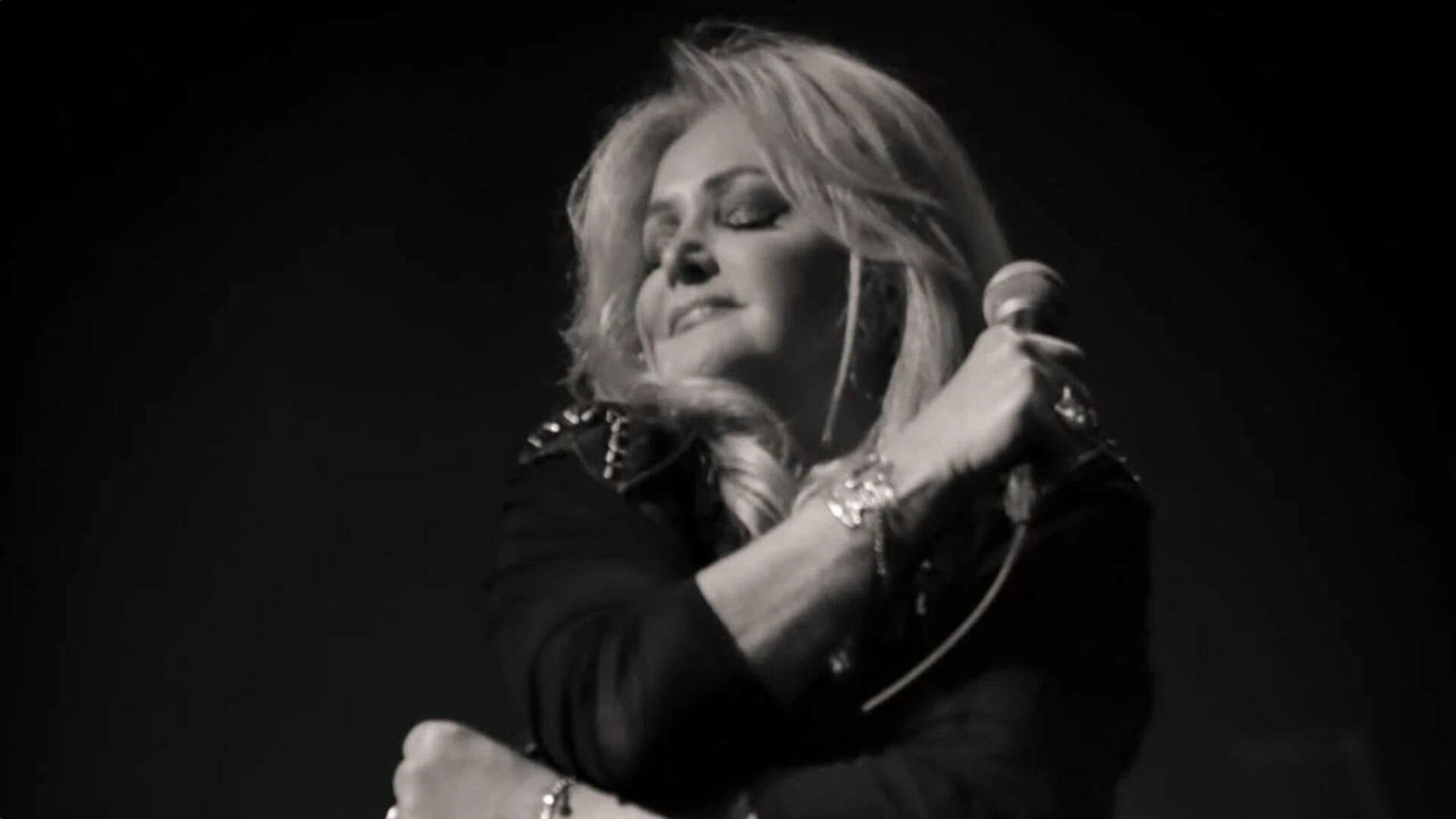 Bonnie Tyler remembered as a music legend